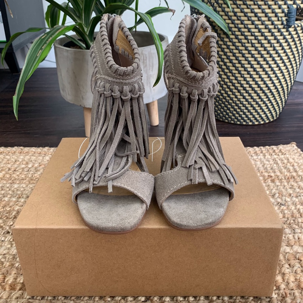CHINESE LAUNDRY Heels